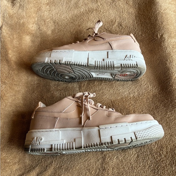 NIKE Air Force 1 Pixel "Particle Beige" Size 9 - Picture 8 of 11